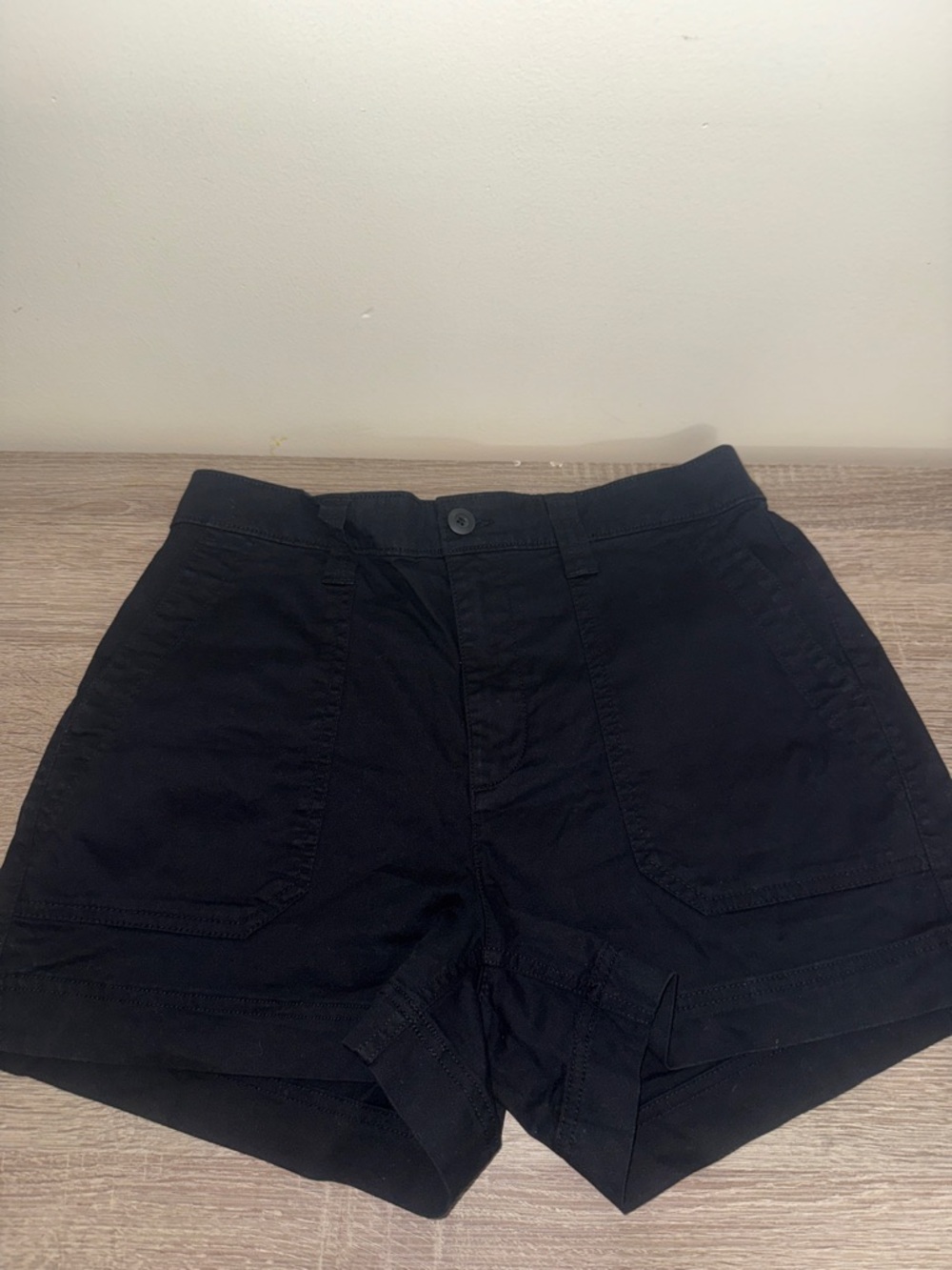 Old Navy Black Women’s High-Rise Utility Shorts